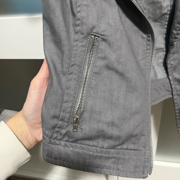 Guess Vest - Picture 3 of 5